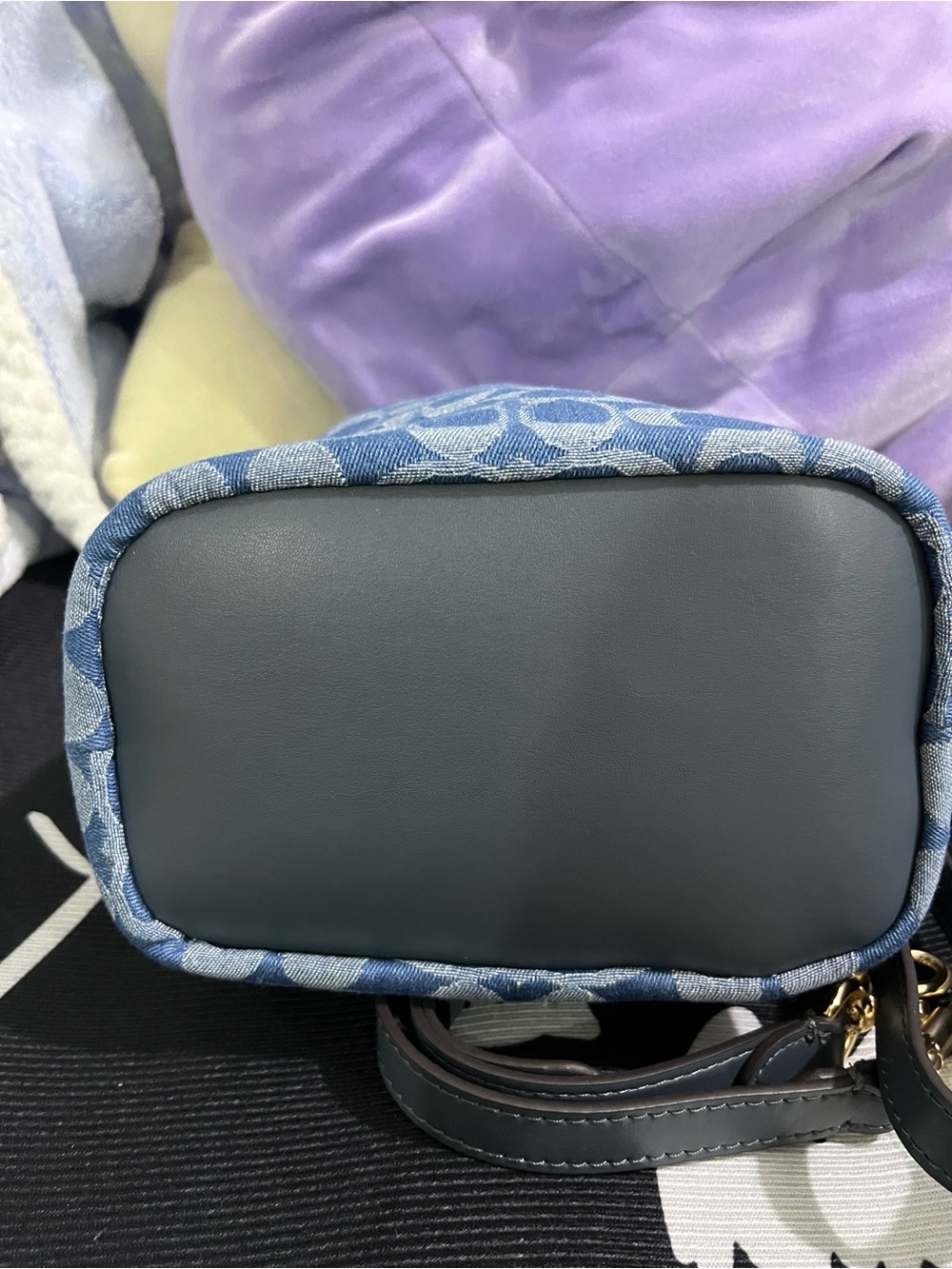 Coach Denim Signature Drawstring Crossbody - Blue - Picture 5 of 10